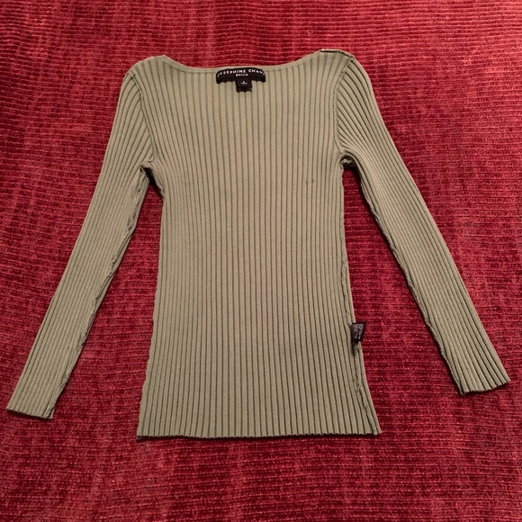 Long Sleeve Green Ribbed Top - Picture 5 of 16